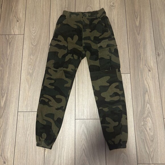 Women's Camo High-Waisted Pants - Picture 1 of 2